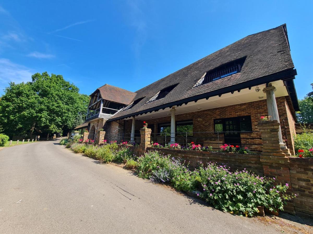 Powdermills Country House Hotel Батъл Екстериор снимка